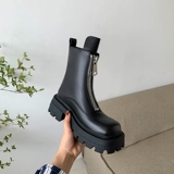 Martens, осенние короткие сапоги на платформе с молнией с квадратным носком, очень толстая массивная платформа, европейский стиль, тренд сезона, увеличивают рост, из натуральной кожи