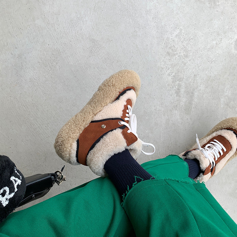 Foreign Pie Cute Sheep Fur Integral Parquet Snowy Boots Woman Winter New High Cylinder Strap Sport Warm Sweater Shoes