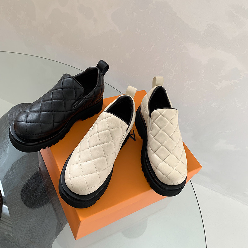 ABaojia thick bottom heightening genuine leather Lefu shoes female new rhomboid plaid round head One foot pedal pine pastry small leather shoes