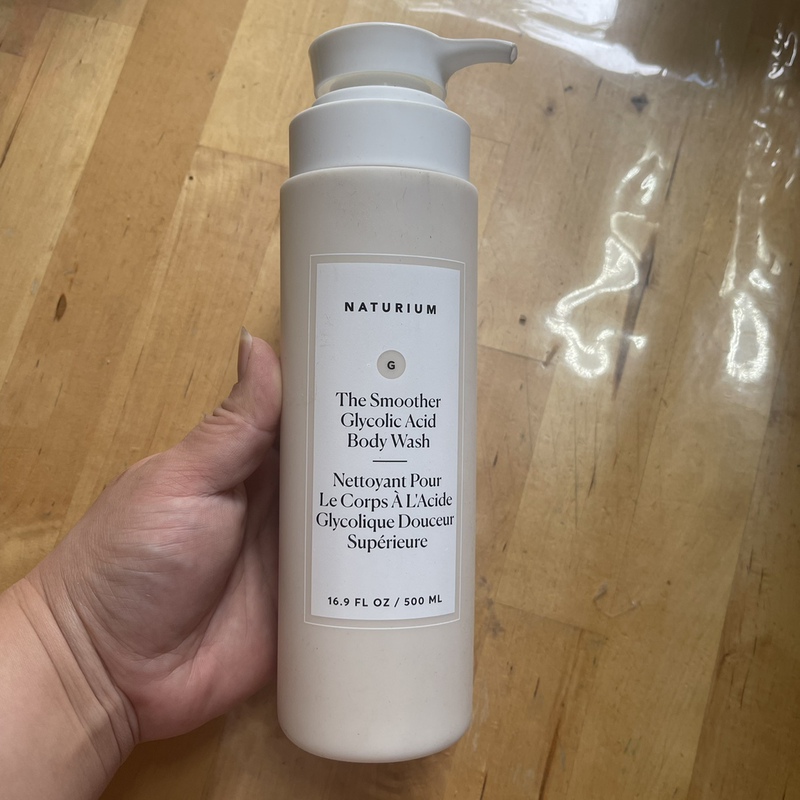 In Transit - Free Shipping to the United States Naturium 5% Glycolic Acid Aha Exfoliating Shower Gel 500ml