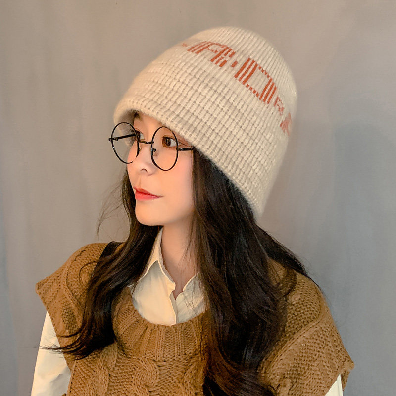 Net red confinement hat postpartum winter knitting new fashion autumn winter windproof pregnant women sweater hat maternity hat thickened