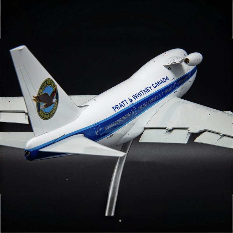 Jcwings Boeing 747Sp Alloy Aircraft Model 1:200 Pratt & Whitney Flight Test Stand C-Gtff Collectible Grade Jcwings Boeing 747Sp Alloy Aircraft Model 1:200 Pratt & Whitney Flight Test Stand C-Gtff Collectible Grade