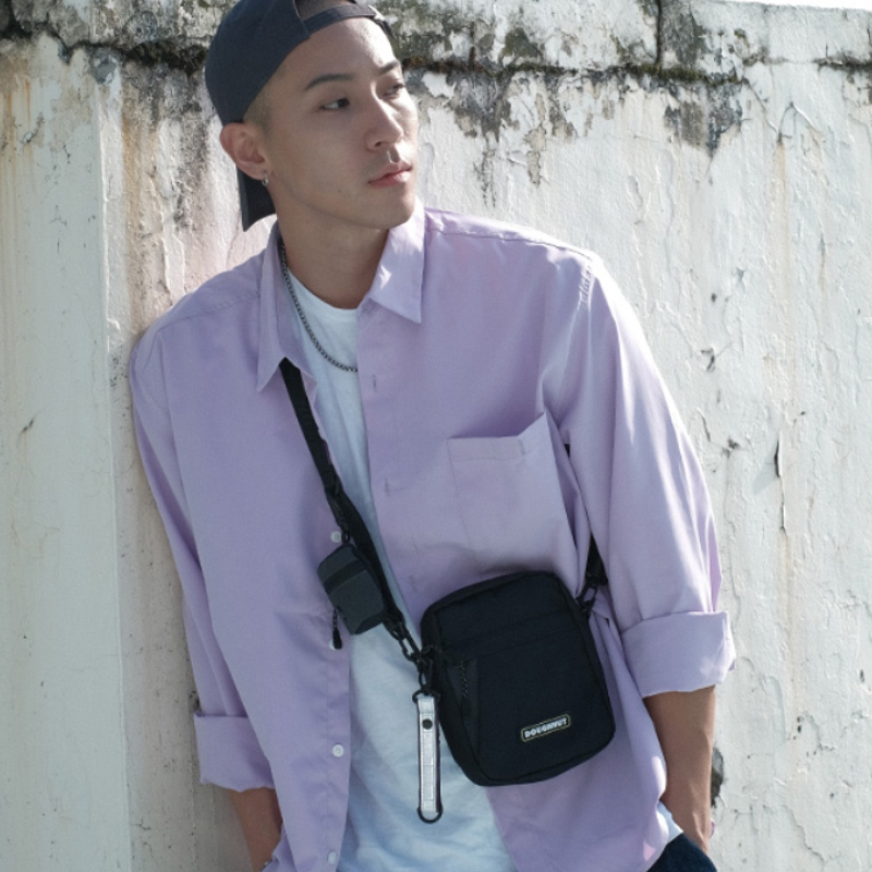 Doughnut COMPASS shoulder bag skill bag commuting autumn and winter matching finishing touch with mobile phone keys