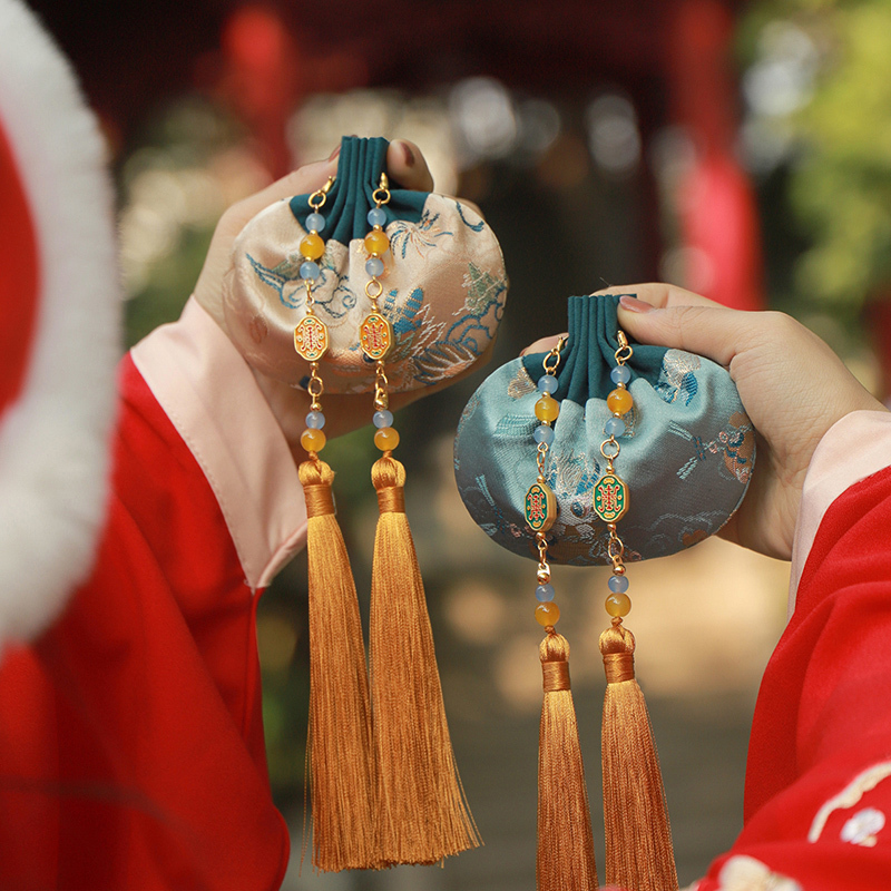 Chinese Valentine's Day Sachet Empty Pouch Portable Hanfu Ancient Style Accessory Embroidered New Chinese Style Mugwort Lavender Mosquito Repellent Sachet Pouch