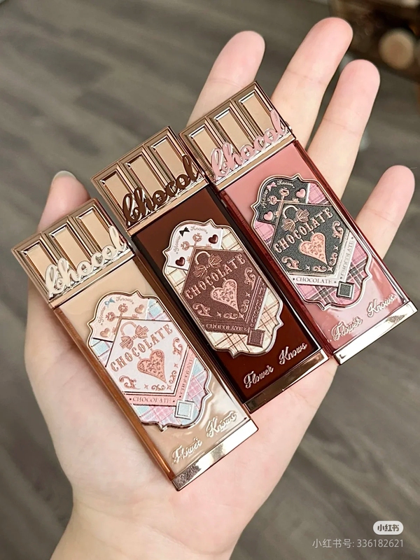 Flower Knows Chocolate Shop Lip Cream Ch02 Almond Soufflé Ch04 Pink Waxy Cashmere Ch07 Fireplace Warm Tea
