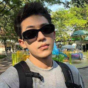 25 New Stylish Sunglasses for Women, European and American Style, Unique Uv Protection, Fashionable and Versatile for Men