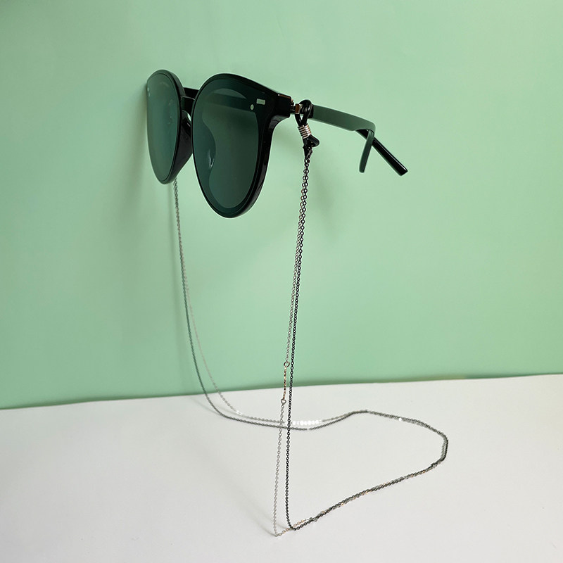 Glasses chain Women hanging neck High feeling Net red minimalist personality European and American retro laminated choker hanging rope anti-slip chain 