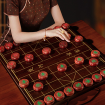 Chess Chinois échecs de livraison de bois massif en bois massif avec un échiquier en bois de grande taille adulte fleur rouge pear comme une combinaison déchecs