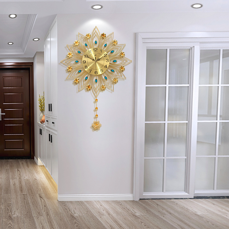 Living room creative clock home with modern personality light luxury wall clock European art hanging watch Nordic silent clock hanging wall