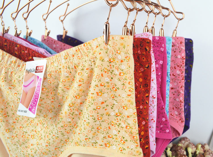 Quần lót nữ trung niên và già mới Quần cotton nữ cao eo XL lỏng lẻo cộng với mẹ béo đồ lót phụ nữ