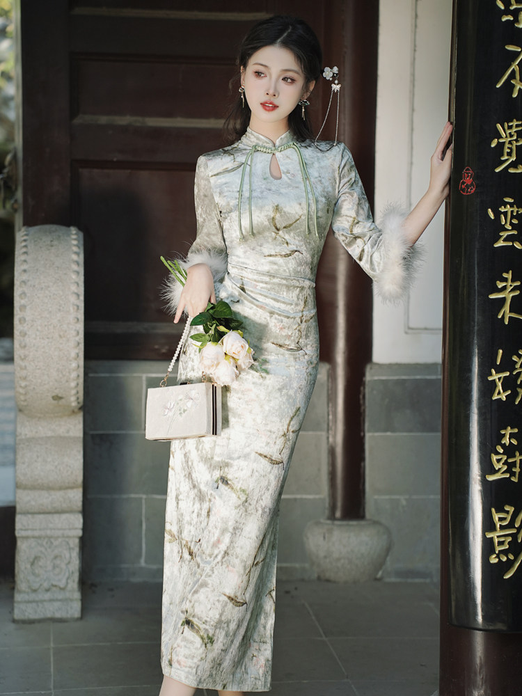 New Chinese retro-ancient Republic of China Wind young and beautiful autumn and winter with velvet thickened qipao shawl with two sets of one-piece dress-Taobao