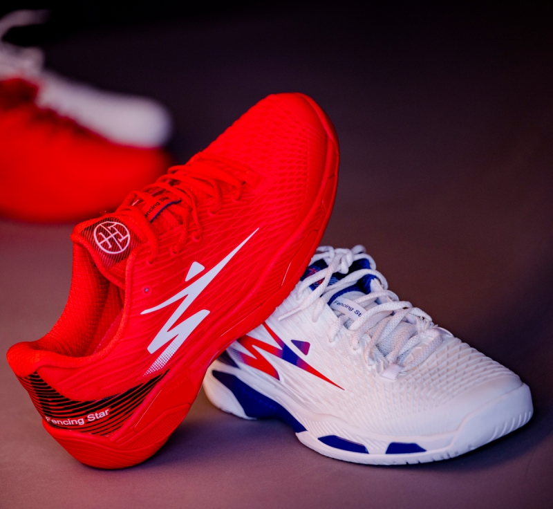 Fencing star professional version of Galaxy fencing shoes for children and adults red and white non-slip wear-resistant sports shoes
