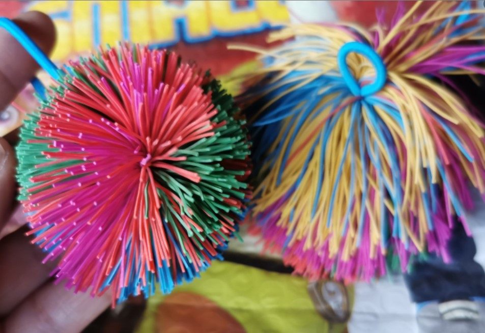 Colorful hair wool ball elastic rubber velcro colored oak ball feeling integrated kindergarten sandbag shuttlecock Sub-ball