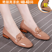 Womens shoes 2021 new autumn patent leather wild size single shoes women 40-43 flat casual leather leather shoes