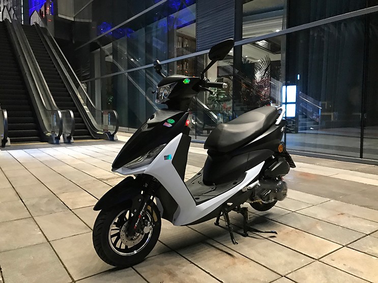 Xe điện xe máy mới lưới thông minh phía sau phía sau kệ New WISP FS mới lưới thông minh móc áo phía sau đuôi tay vịn phía sau khung bảo vệ xe lead