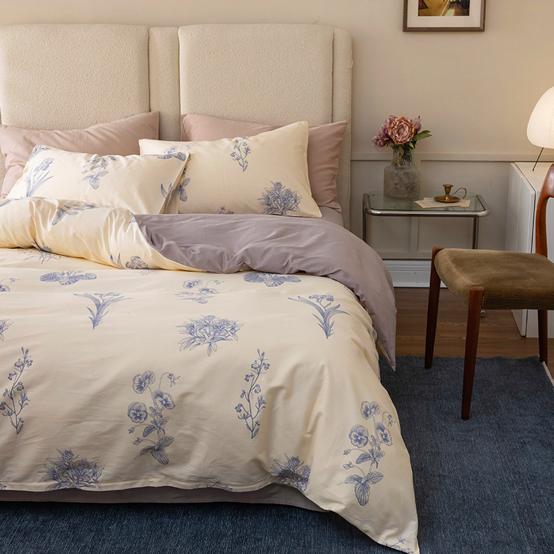 Fan-style small fresh pure cotton four pieces full cotton field garden wind quilt cover sheet 1 8m bed hat student dormitory Three sets