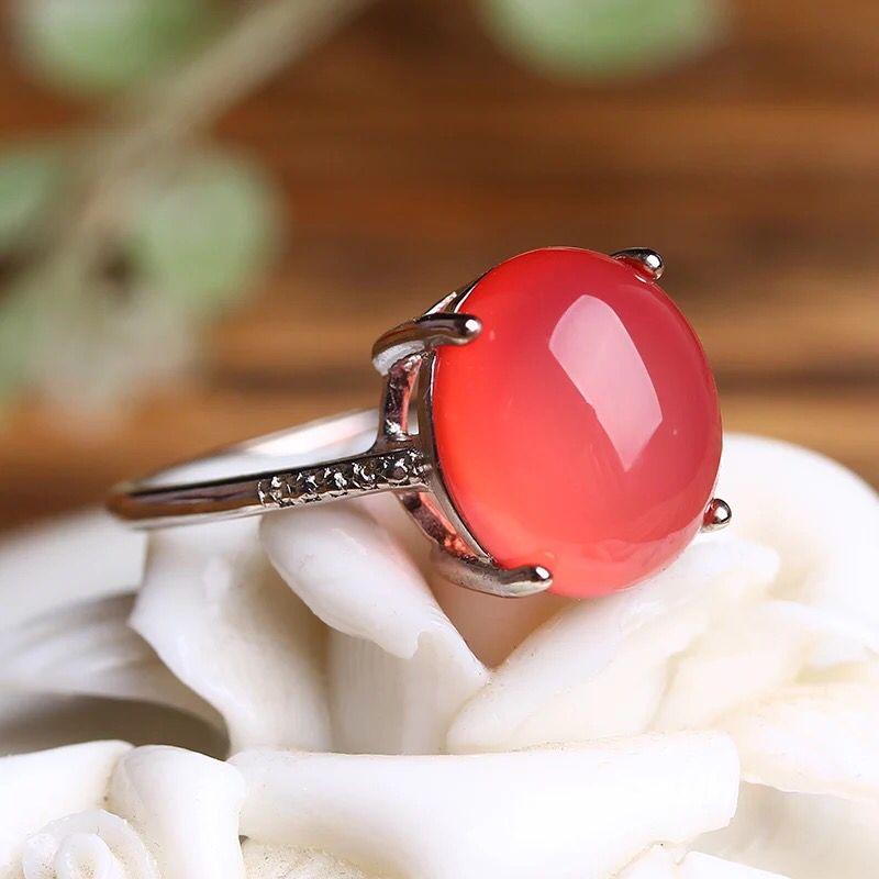 Bán buôn nhẫn đỏ chalcedony nguyên chất tự nhiên màu xanh bạc 925 khảm ngọc lục bảo bà ngoại xanh trực tiếp thời trang Hàn Quốc nhẫn bạc đôi