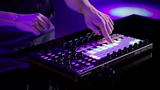 Второе -ХАНДА 9.9 СЛОЙ СИНЕЙА APC40MK2VJ Консоль MIDI Controller с 8 -месячным учебным пособием по гарантийному материалу