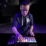 Оригинальный импортный yajia apc40mk2 vj console 3.0 Интерфейс данных 7 дней 24 часа техническая поддержка