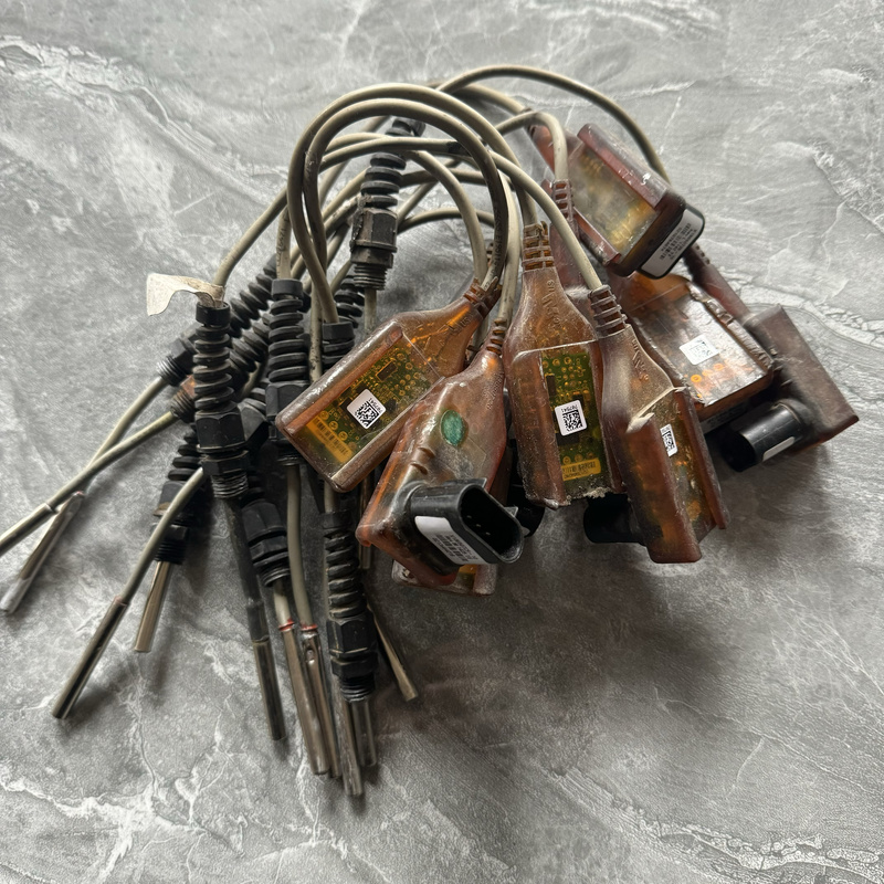 Trane Air Conditioning Accessories Sen02133 Temperature Sensor X 13650726100   Disassembly