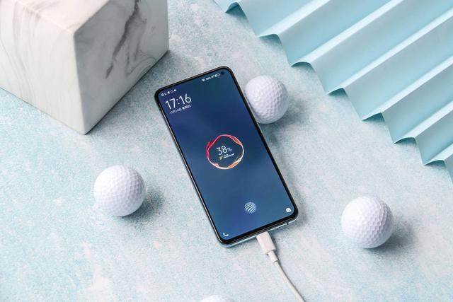 颜值自拍党首选！vivo S5上手评测