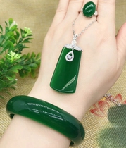 Brazilian green chalcedony bracelet pure natural ice seed spinach green agate bracelet jade bracelet female belt certificate