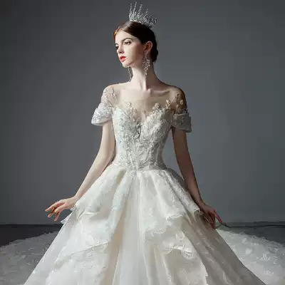 Main wedding dress 2021 New tailing temperament bride French luxury word shoulder mortal dream thin