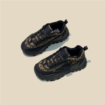 Heavy new push niche design BAO WEN daddy shoes in tide - hundred thick soles super - fire casual sneakers