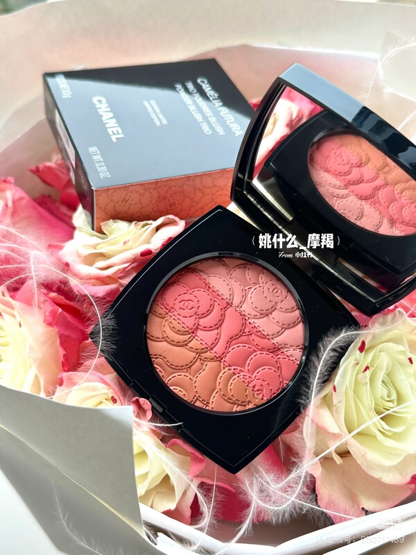 Chanel Chanel's New Spring 25 Limited Edition Camellia Three-Color Blush Palette