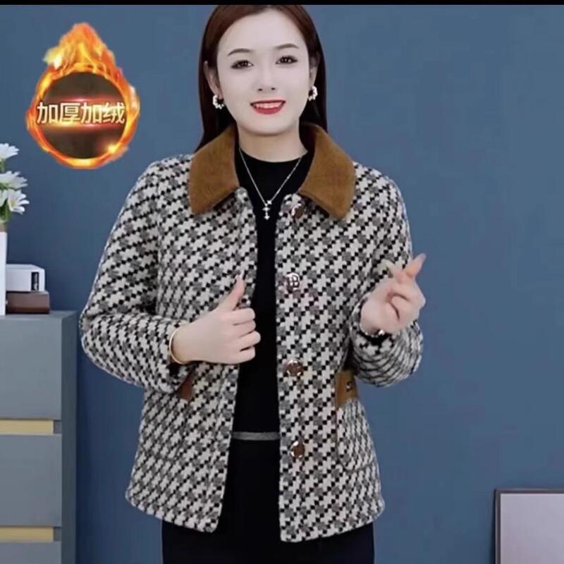 Middle-Aged Mother's Autumn and Winter Clothing, Fleece-Lined and Thickened Woolen Coat, Stylish Short Mink Velvet Coat for 50-Year-Old Middle-Aged and Elderly Women