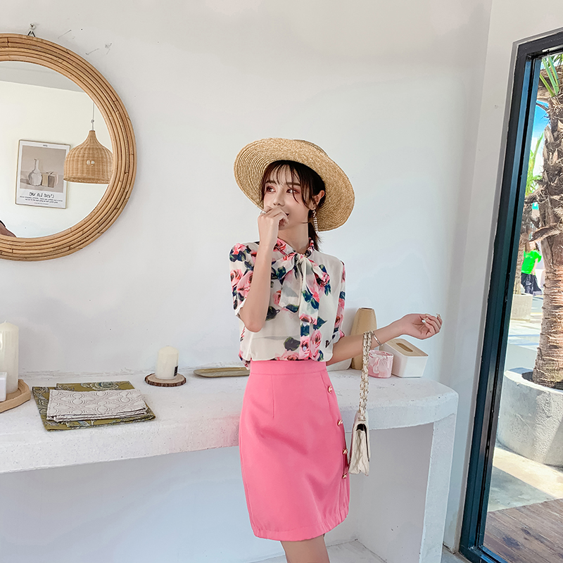 VK旗艦店 韓系蝴蝶結碎花襯衫高腰排扣裙套裝短袖裙裝