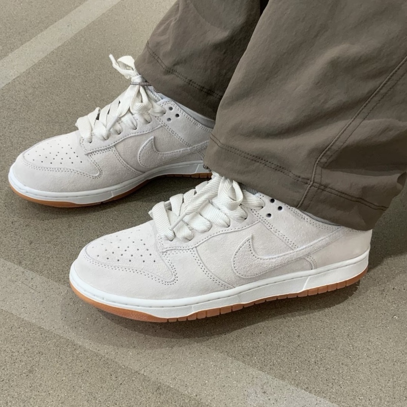 Nike Leather Sb Dunk Shock-Absorbing Low-Top Sneakers, Unisex, Ivory White Hj0367-100 Nike Leather Sb Dunk Shock-Absorbing Low-Top Sneakers, Unisex, Ivory White Hj0367-100