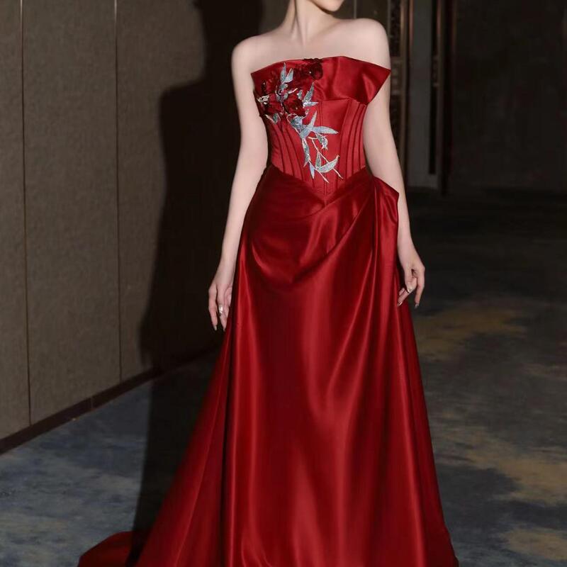 New Chinese-Style Wedding Dress for the Bride 2025 New Red Engagement Banquet Evening Dress Morning Photoshoot Robe Homecoming Outfit Casual Wear Spring