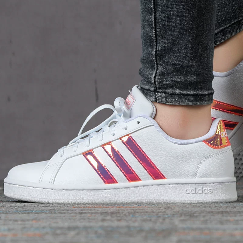 Adidas Giày nữ Adidas Mùa xuân 2020 Giày trắng mới Giày bảng laze Giày thường nhẹ FW5722 - Dép / giày thường
