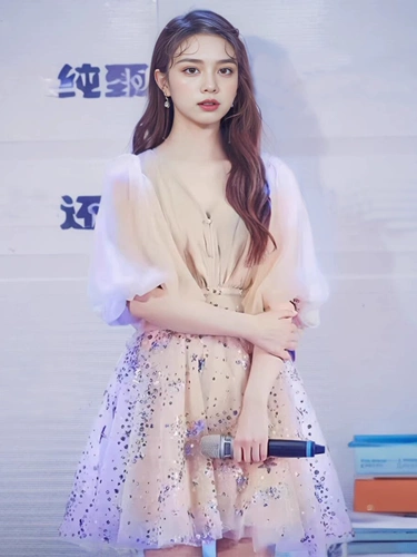 Коктейльное банкетное элитное модное вечернее платье, яркий броский стиль