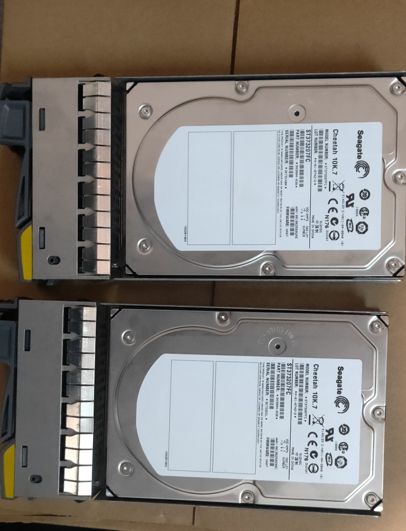 NetApp FAS3020 X272B-R5 72GB X272B-R5 10K DRIVE