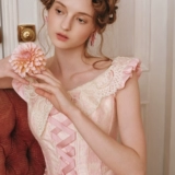 Lacemade Antique Vase French Palace Style Nice Nishe Тяжелая промышленность рыбная костяная плать