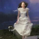 Дизайнерское небольшое платье, белая юбка, французский стиль, тренд сезона, три цвета