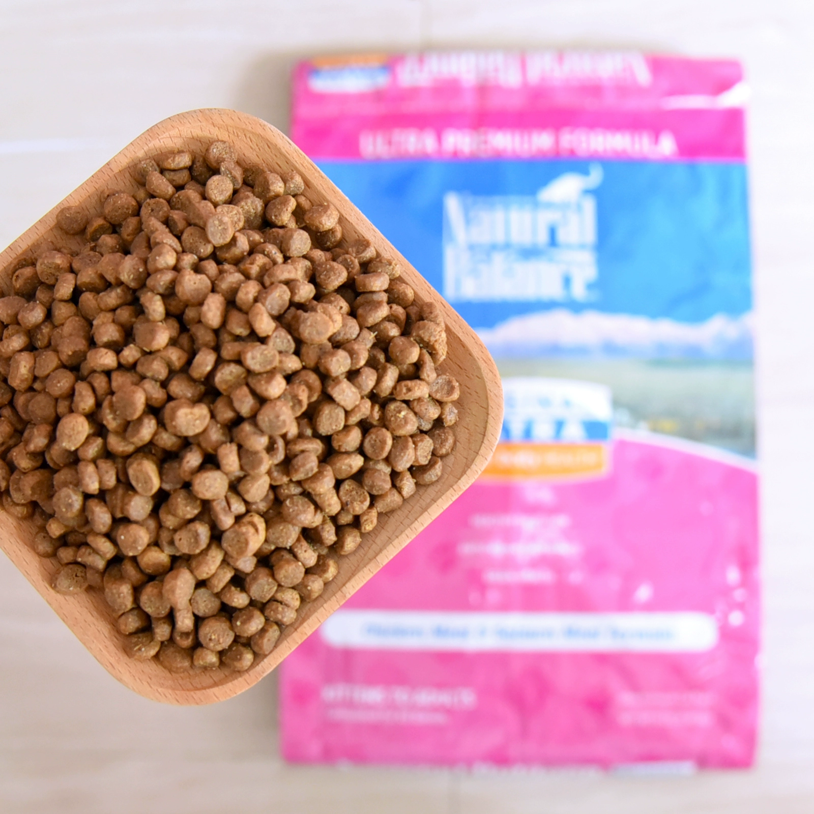 Nhập khẩu Snow Mountain Super Cat Food Thực phẩm tự nhiên Mèo con mèo trưởng thành Full Cat 40g Mẫu số lượng lớn - Cat Staples
