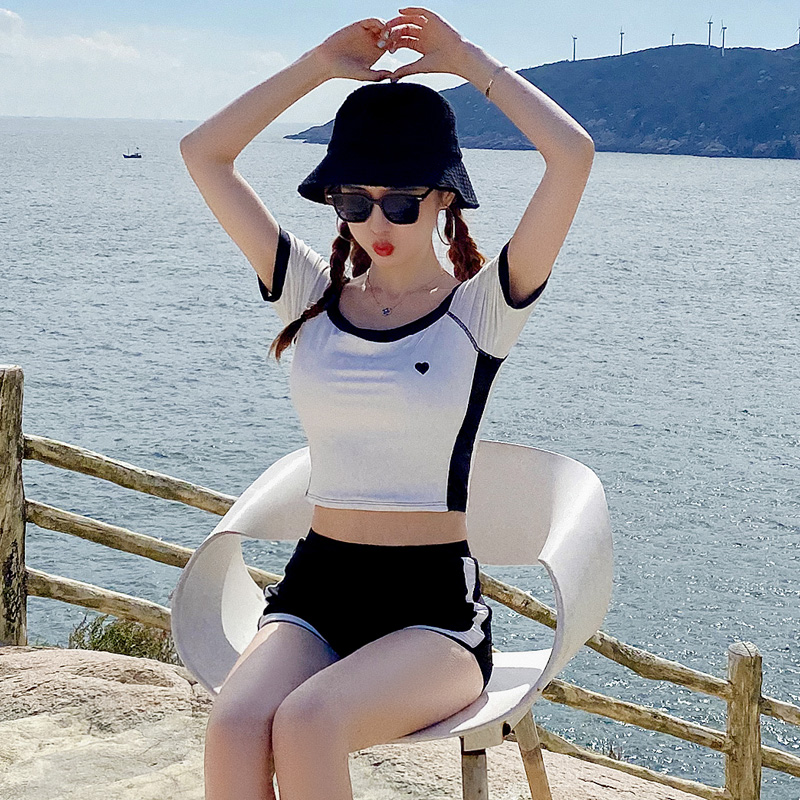 ◆ DUDU ◆ 2021 new swimsuit female summer seaside fairy air split body hot spring flat corner Conservative belly thin swimwear