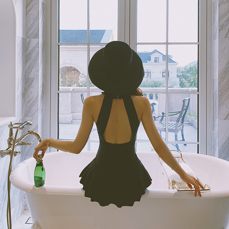 The DU D U D U D U SOUTH KOREAN SWIMSUIT WOMEN'S SUMMER 2022 NEW EVEN BODY SPA SMALL BREASTS GATHER TO COVER THE SLIM MORON GAS SEASIDE