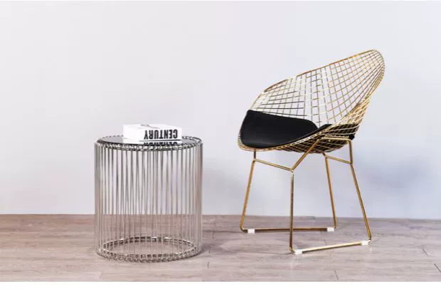 tối giản hiện đại sáng tạo bàn cà phê nhỏ góc Mỹ một vài lồng vàng Sắt Side Bảng tính cách giản dị mạng nội thất màu đỏ - Bàn trà bàn trà tròn đẹp