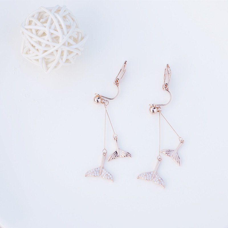 Minimalist wind with gold plated without earbuds ear clips Mermaid tail earrings inlaid with super-fairy hanging pendant teenage girl mind