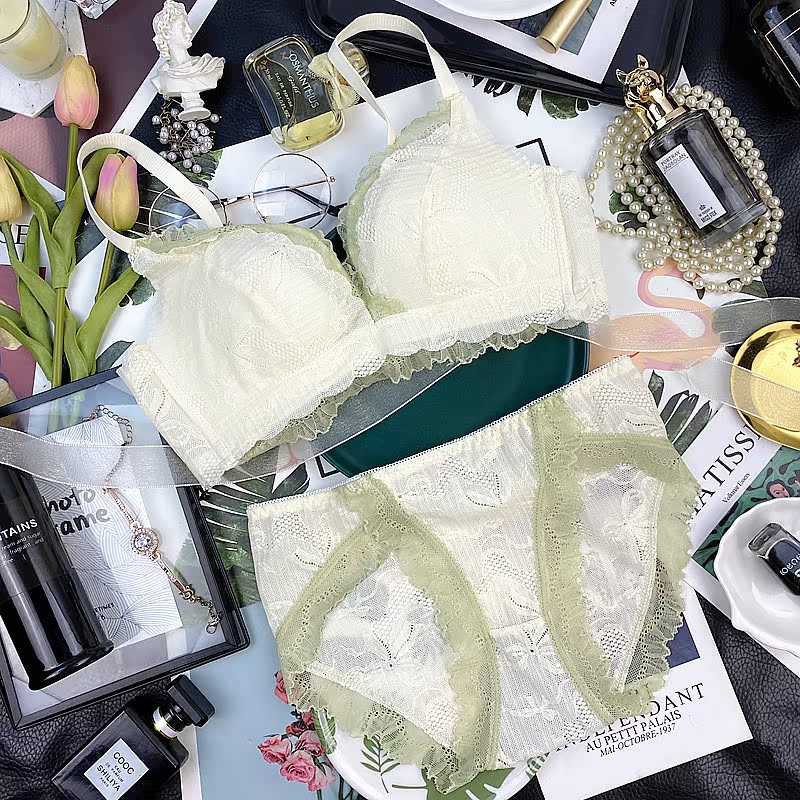 Poly-Woo Underwear Female small bra Sweet Sweet Lace Soft Sweat and sweat No steel ring to receive Breast Girl Day Lingerie Suit