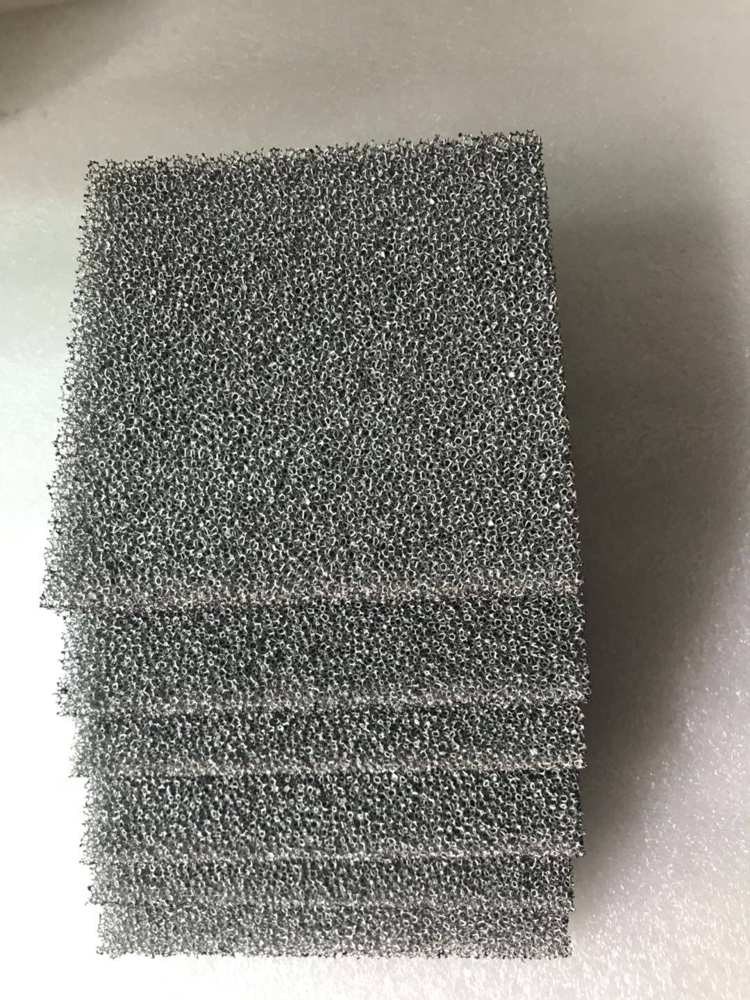 三维泡沫金属材料 科研专用实验泡沫铁 耐高温材料 吸声 多孔结构