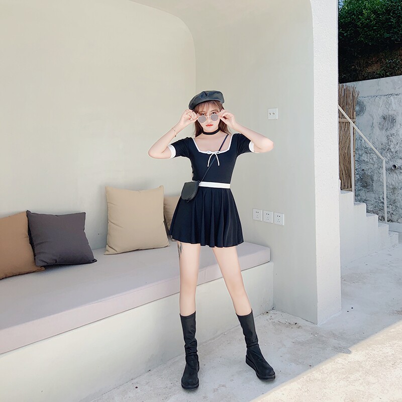 2022 new one-piece dress South Korea Ins conservative Belly Button slim and fragrant Wind Net Red Fairy Swimsuit Women Summer