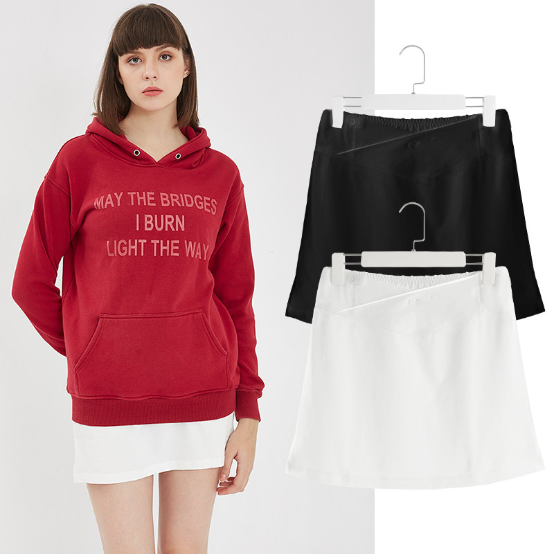 Pregnant woman hit bottom skirt and two vets white sides lap up and wear half body dress shitty little fart curtain Winter hit underskirt