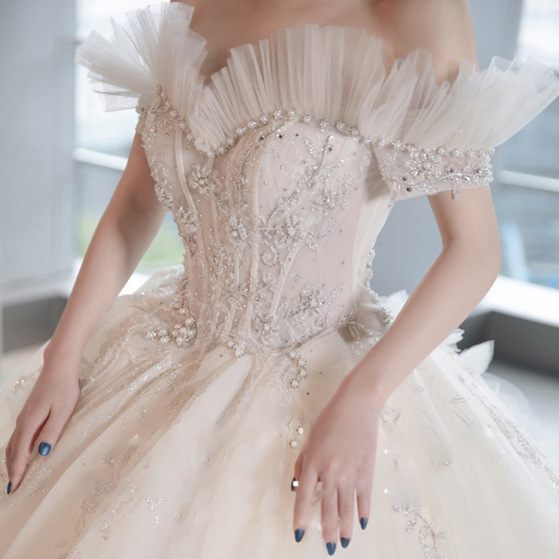 Forest department main light wedding dress 2021 new bridal temperament word shoulder big tail small man super fairy dream high-end woman