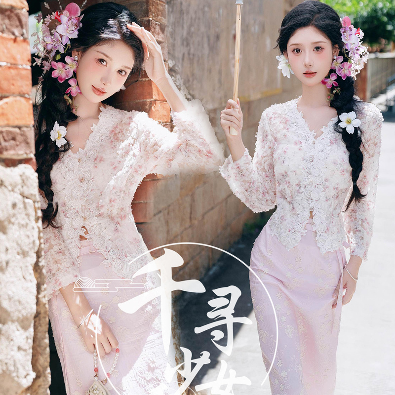 New Style Studio Outfit with a Fresh and Elegant Vibe for Dai Ethnic Girl's Personal Portrait Art Photo Shoot