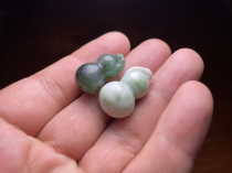 Beautiful Jade Two Dushan Jade Small Pendant Gourd Packing and Processing
